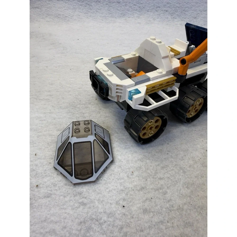LEGO City 60225 Rover Testing Drive 100% Complete Retired Adult Display